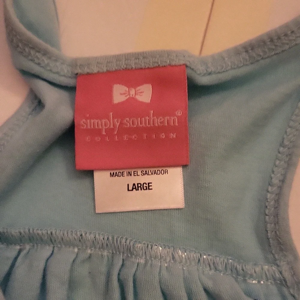 Simply southern mermaid tank - Picture 2 of 4